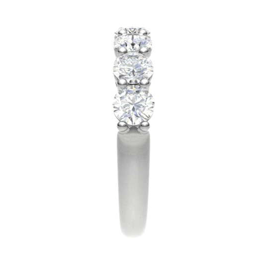 18ct champagne diamond ring 2.4mmx7 3.85gm