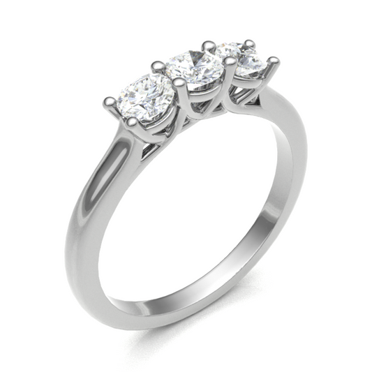 18ct round-cut Three Stone Vintage Ring 4.5/4.5/4.5mm M 3.11g