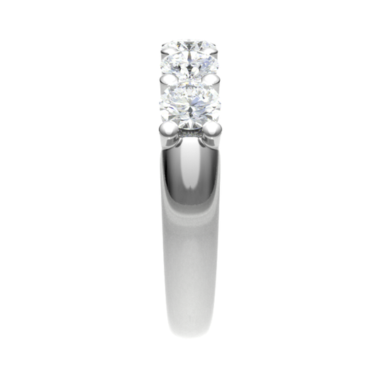 18ct Five brilliant-cut cubic diamonds ring  3.0mmx5 2.82gm
