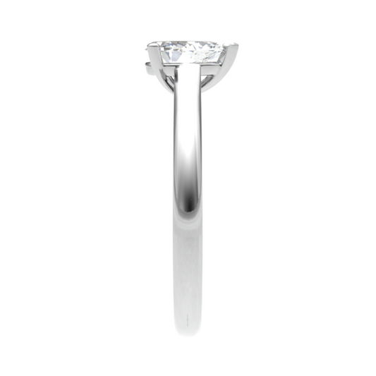 18CT teardrop diamond promise ring 9.0x6.0mm 3.36gm